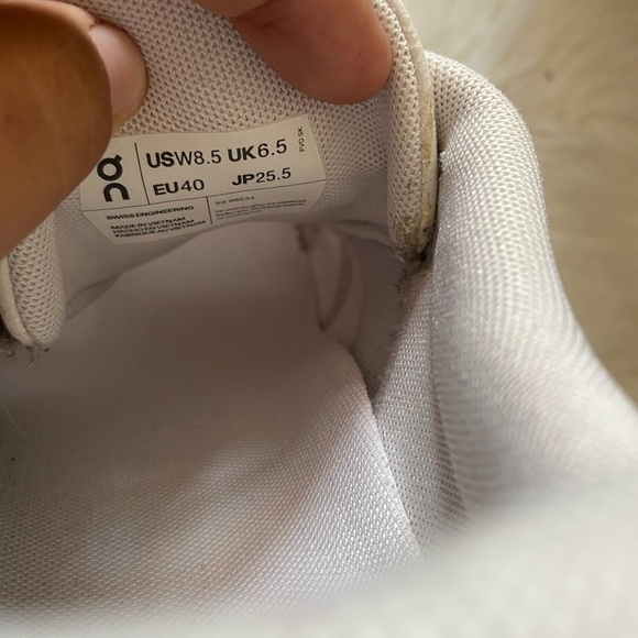 On Cloud White and Orange Sneakers womens size 8.5